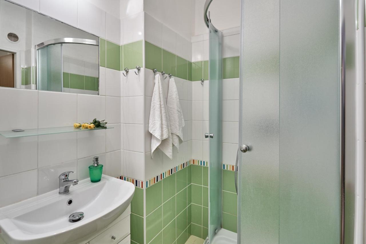 Apartment U Medvidka 卡罗维发利 外观 照片